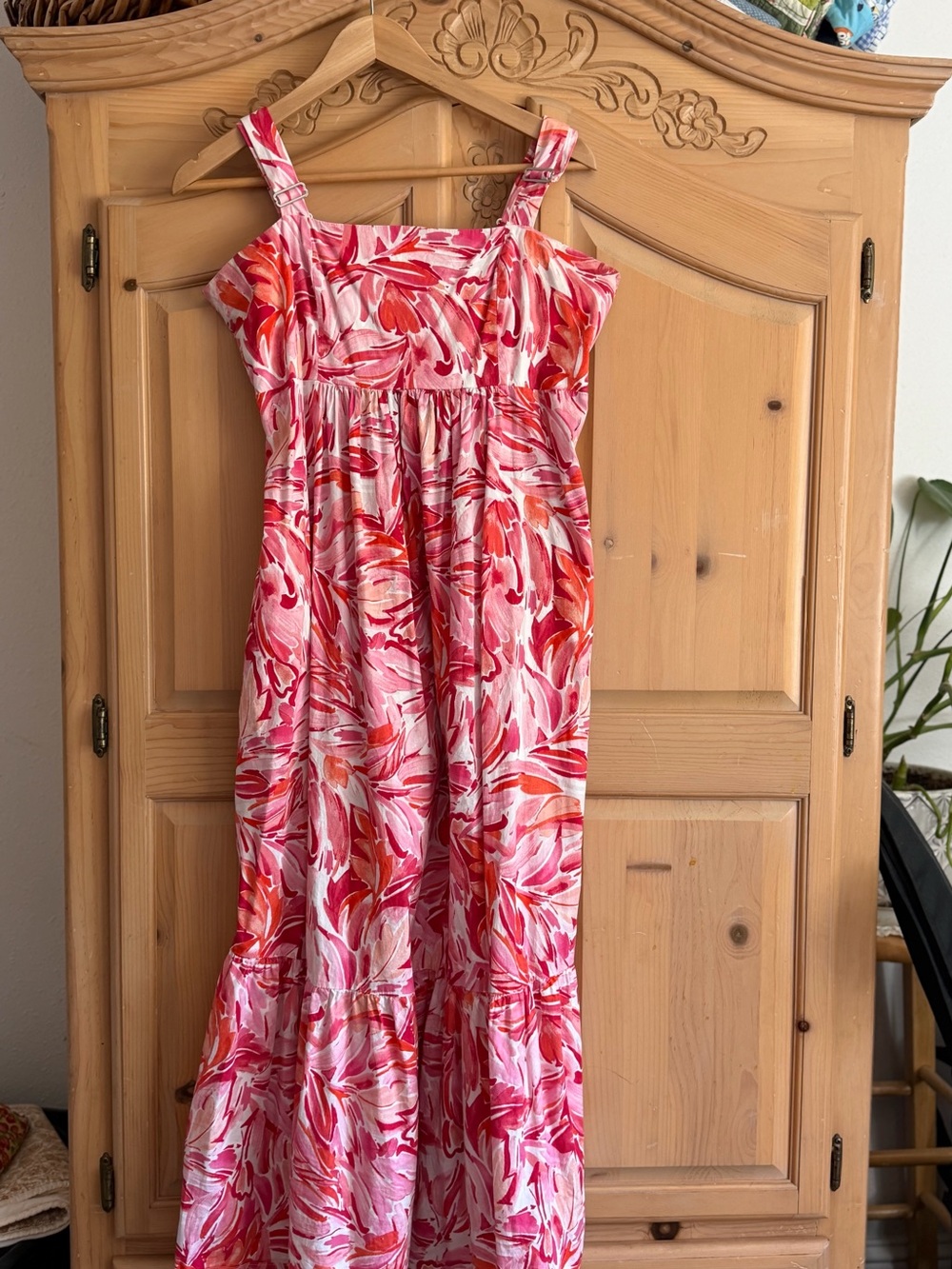 London Times Pink and Red Shirred Floral Dress